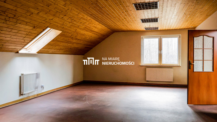 Building Magazyn Dzikowiec Kolbuszowska 11