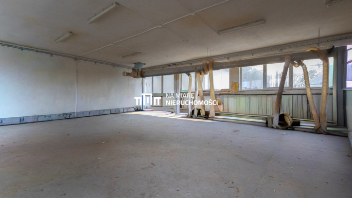 Building Magazyn Dzikowiec Kolbuszowska 9