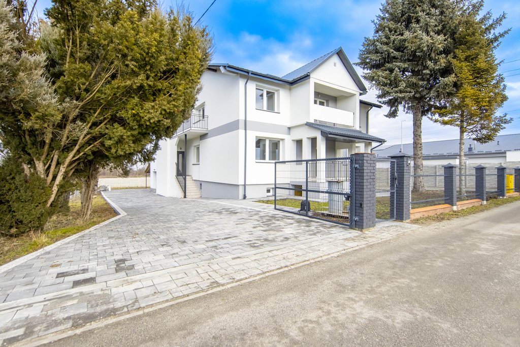 Nowoczesne, gotowe do zamieszkania, 200 m²