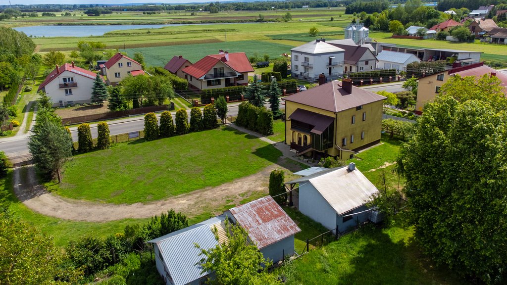Dom | 20,42ar | Gniewczyna Łańcucka | Zalew