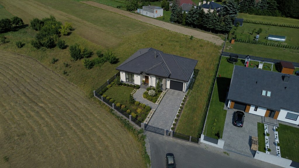 Płaska działka, Warunki Zabudowy, Asfaltowa droga