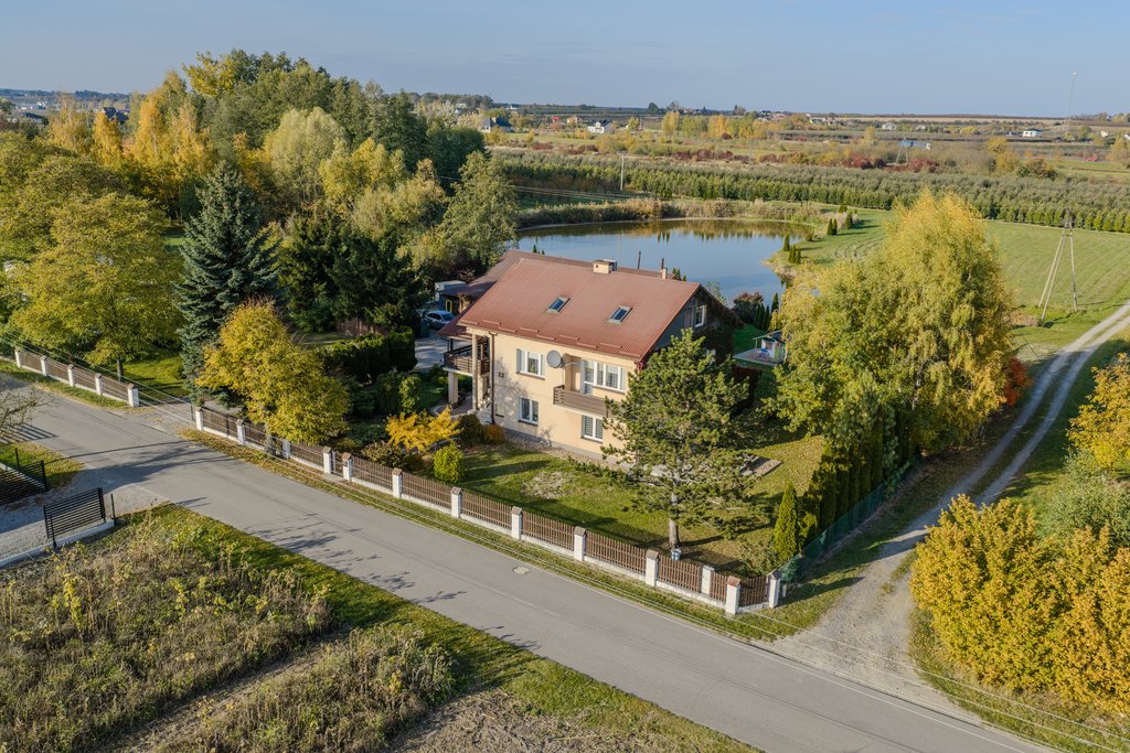 Wyremontowany dom dla dużej rodziny | 7 pokoi | Działka 43 ar | Łoniów